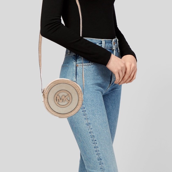 Michael Kors AIDY Croc Embossed Logo Canteen Crossbody Bag EUC - Picture 2 of 13